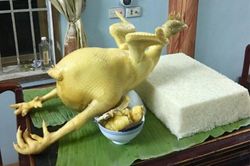 Trọn bộ 'siêu phẩm' gà cúng tạo dáng đỉnh chóp không thể không thả 'like'
