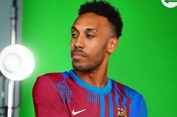 Aubameyang gia nhập Barca