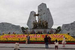 Người dân Quảng Bình háo hức du xuân