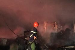 Nổ bình gas tủ lạnh, đôi vợ chồng tử vong trong phòng ngủ ngày mùng 1 Tết