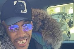Arsenal tiết kiệm 27 triệu bảng khi 'tặng' Aubameyang cho Barca