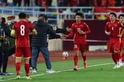 BLV Vũ Quang Huy: 'Món quà đầu năm ngọt ngào của bóng đá Việt Nam'