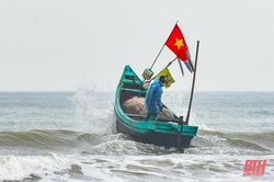 Ngư dân Thanh Hóa phấn khởi đi chuyến biển đầu năm mới