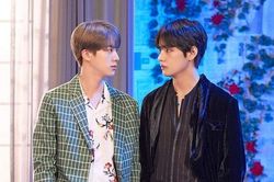 Dỗi câu bình luận của Jin, V BTS thẳng tay xóa sạch ảnh đẹp như mộng