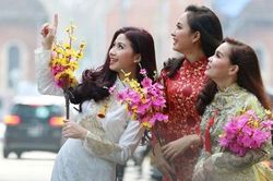 Hướng và giờ xuất hành tốt nhất ngày mùng 10 Tết Nhâm Dần 2022