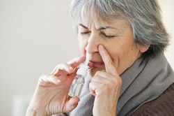 Sắp có thuốc xịt mũi ngừa sa sút trí tuệ