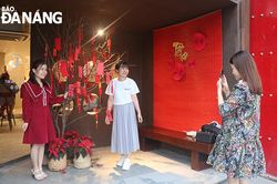 Nhiều dịch vụ không nghỉ Tết