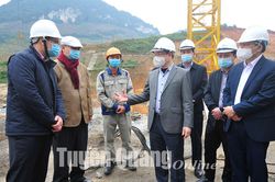 Chủ tịch UBND tỉnh Nguyễn Văn Sơn làm việc tại huyện Hàm Yên