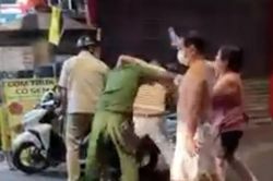 Khởi tố người đàn ông kẹp cổ công an ở phố Tây Bùi Viện, TP.HCM