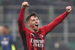 Milan hạ Inter ở derby: Kessie, Diaz và Giroud là những người Milan đích thực