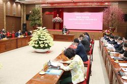 Bắt tay ngay vào công việc từ những ngày đầu xuân