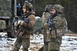 Đức sẵn sàng tăng viện binh sỹ để củng cố sườn phía Đông của NATO