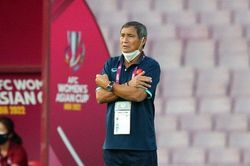 HLV Mai Đức Chung sẽ không dẫn dắt ĐT nữ Việt Nam dự World Cup 2023?