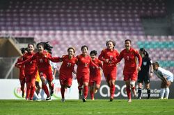 ĐT nữ Việt Nam giành vé dự World Cup: Ra biển lớn