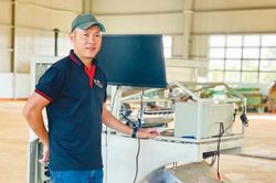 Kỹ sư đầu tiên ở Việt Nam sáng chế máy tách màu nông sản