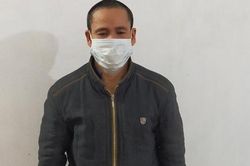 Nghi bị 'cắm sừng', chồng mang dao đoạt mạng vợ