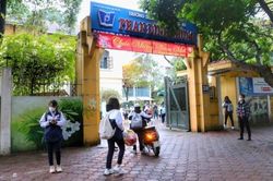 Hà Nội: Nhà trường chu đáo, học sinh háo hức ngày đầu tiên đi học trở lại