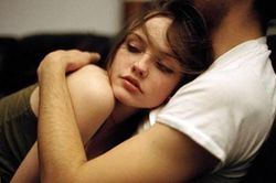 Vợ trẻ muốn ly hôn, quay về cùng tình cũ vì 'lỗi' nhiều quý ông phạm phải