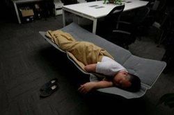 Nhân viên qua đời vì làm việc quá sức, công ty Trung Quốc phủ nhận