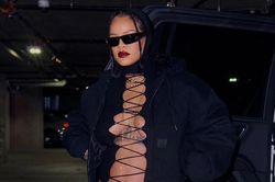 Rihanna mặc sành điệu khi mang bầu