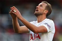 Arsenal lên tiếng sau vụ trêu tức Tottenham trên mạng