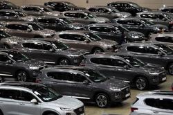 Hàng loạt xe Hyundai Santa Fe bị triệu hồi vì nguy cơ bốc cháy