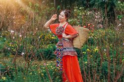 Cô giáo - Ca sĩ Thùy Dương bên sắc hoa mùa xuân