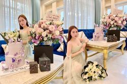 'Nữ đại gia quận 7' lộ quà sinh nhật tỏa ra đầy mùi tiền