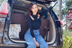 Chuộng phong cách gợi cảm, mỹ nhân khoe body gây sốt báo ngoại