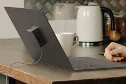 Xuất hiện thiết kế laptop siêu mỏng Craob X được loại bỏ hết cổng kết nối