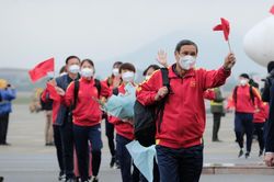 Khó khăn nào chờ tuyển bóng đá nữ Việt Nam sau tấm vé World Cup lịch sử?