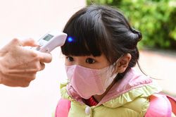 Nhiều bất cập nếu trẻ đi học nhưng không ở bán trú