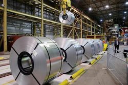 Giá thép cuộn cán nóng Trung Quốc hồi phục