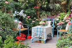 Mẹ đảm biến mảnh đất 40m² thành khu vườn 'độc nhất vô nhị'
