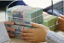 Thủ tướng yêu cầu ngân hàng tiếp tục giảm lãi suất cho vay