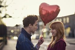 Bạn nữ chúc gì cho người yêu ngày lễ Valentine?