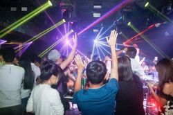 Quảng Ninh: TP Hạ Long sắp mở lại dịch vụ karaoke, bar, vũ trường