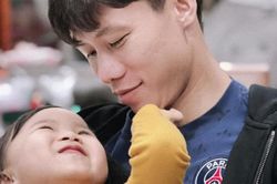 Quế Ngọc Hải ở nhà 'nhàn' hơn đi đá bóng