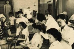 Tản văn cuối tuần: Một thời tóc uốn phi-dê