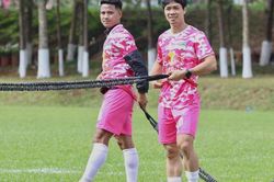 HLV Kiatisuk chốt danh sách HAGL dự V-League, dùng 12 cầu thủ sinh sau năm 2000