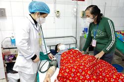 Sơ ý ngã vào vật sắc nhọn, người đàn ông bị đâm xuyên gan được cứu sống thành công