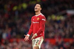 Kết quả Ngoại Hạng Anh: Ronaldo lại tịt ngòi, Man Utd hòa 3 trận liên tiếp