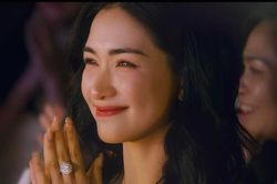 Khoảnh khắc Hòa Minzy 'đốn tim' người hâm mộ trong MV của Đức Phúc