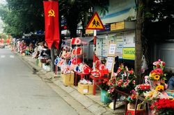 Thị trường hoa ngày Valentine thưa vắng khách mua