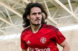 Tin MU 14/2: MU săn 'Bruno Fernandes mới', thưởng lớn cho De Gea