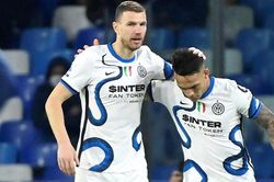 Napoli 1-1 Inter: Chênh vênh trong nỗi bất an