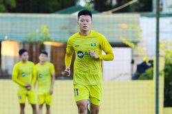 Danh sách cầu thủ Sông Lam Nghệ An tham dự mùa giải 2022: Những sự vắng mặt đáng tiếc