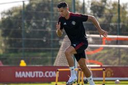 Ronaldo chăm chỉ tập luyện để chấm dứt 'cơn hạn' bàn thắng