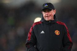 Tin MU 15/2: MU làm rõ tương lai HLV Rangnick. Huyền thoại chỉ trích Ronaldo