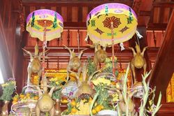 Đẹp mắt thế 'gà bay' trên mâm cỗ cúng rằm tháng Giêng